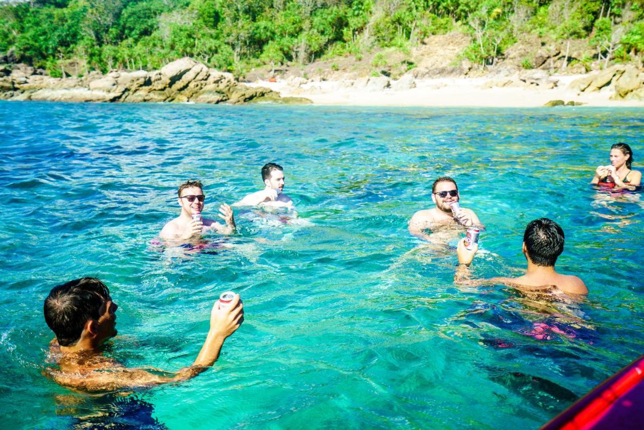 Slumber Party Hostel Phuket Exterior foto